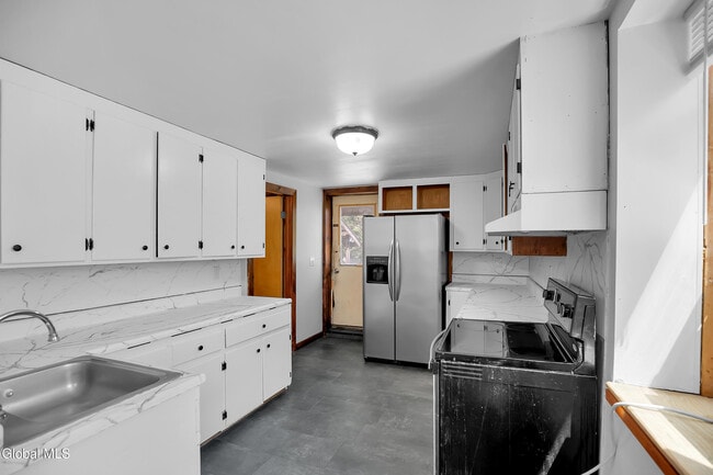 Photo - 15-21-21 Main St Unit Apt. 2B