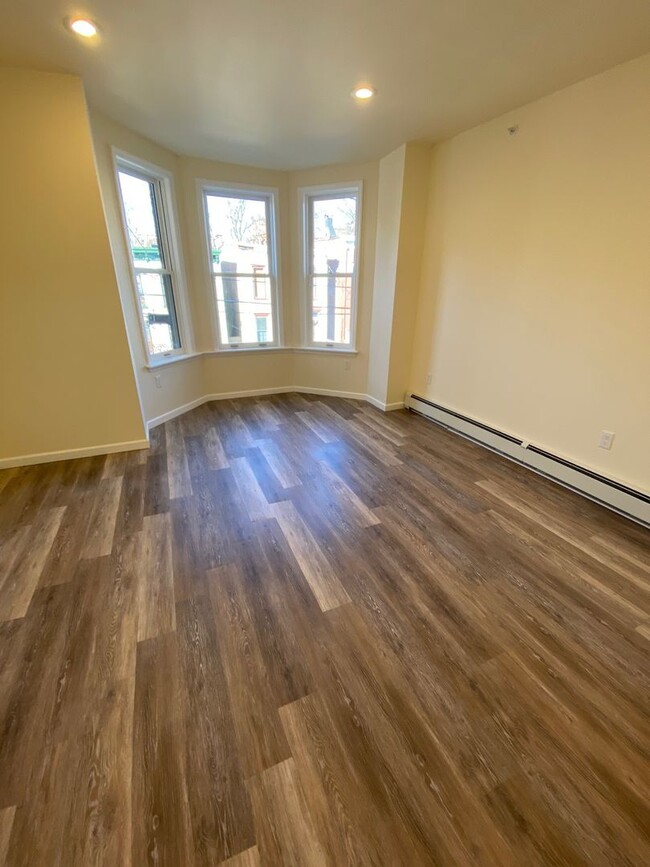 Photo - 12 S Miller St Unit 3