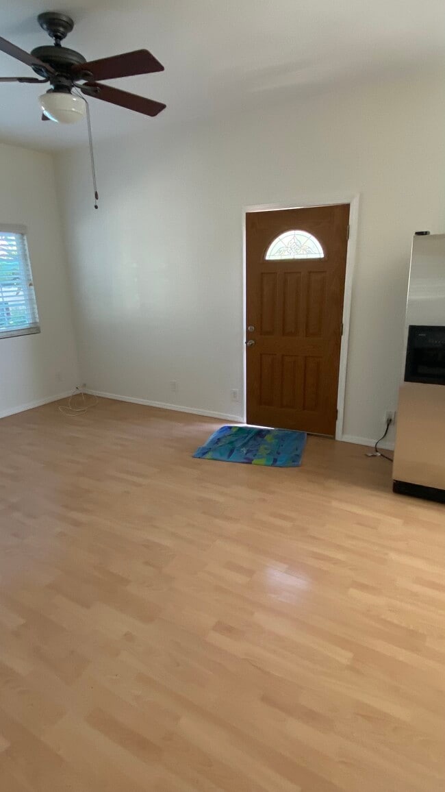 Living Room - 1995 N Sacramento St Unit 2