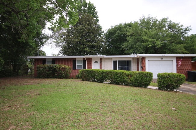 Photo - 3BR Home Near Belvedere Park with Bonus Flex Space, Garage & Convenient Access to Shopping, Schoo...