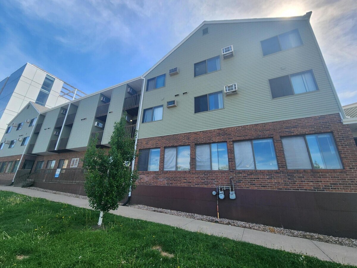 Photo - 522 S Clinton St