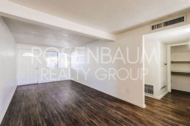 Photo - 455 W Kelso St Unidad APT 118