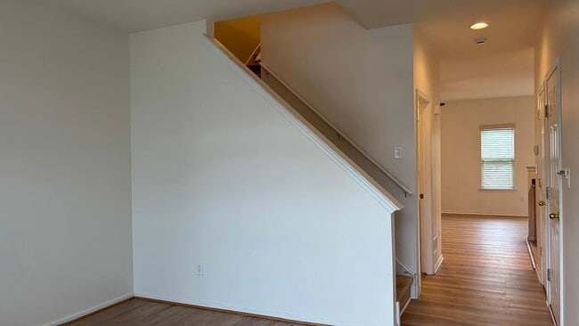 Photo - 1161 Tudor Dr