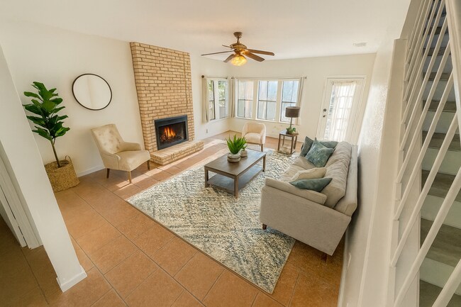 Photo - 5701 Timber Star