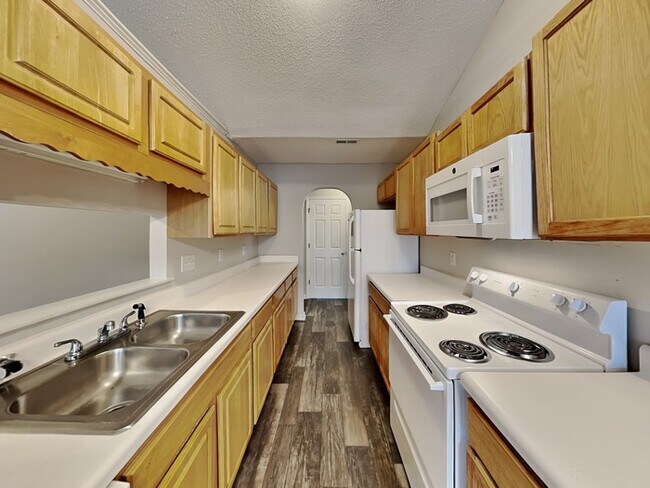 Photo - 1622 Black Diamond Ct