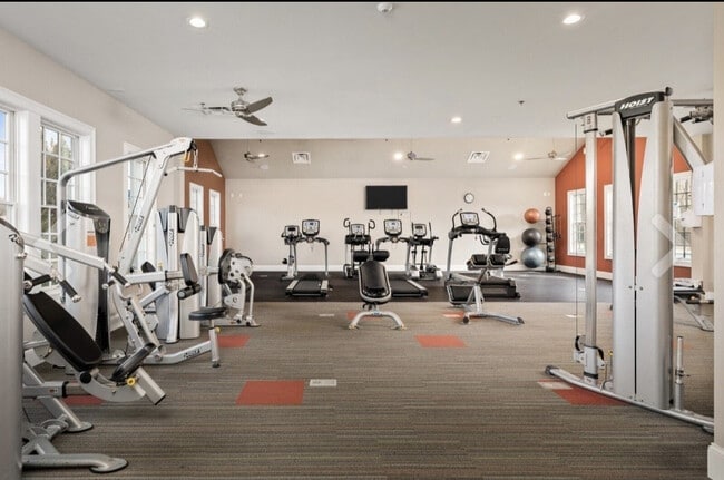Photo - 204 Ettington Dr