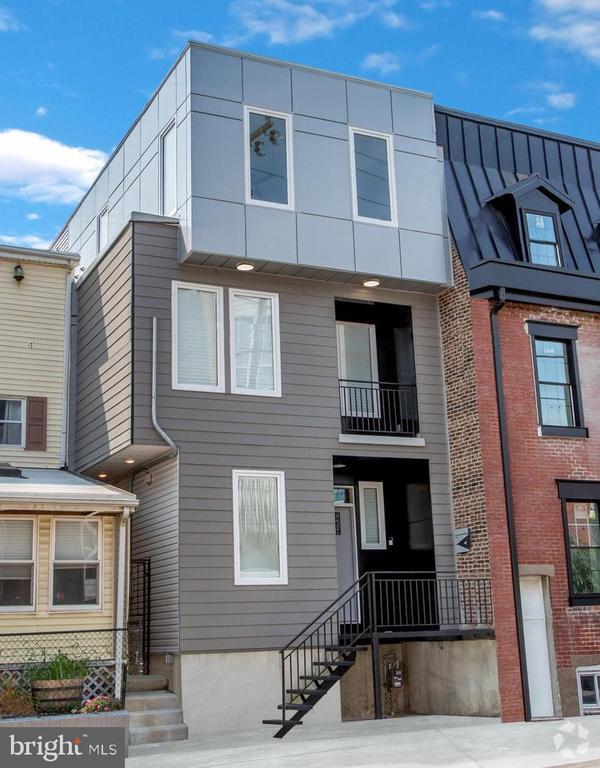 Building Photo - 1214 E Fletcher St Rental