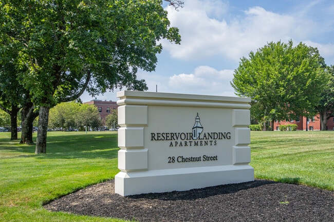 Reservoir Landing Apartments