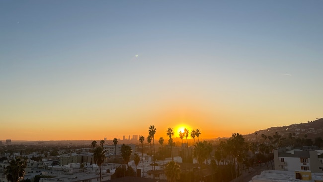 Photo - 7135 Hollywood Blvd Unidad 903 Rental