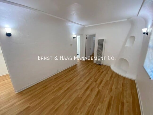 Photo - 822 Belmont Ave