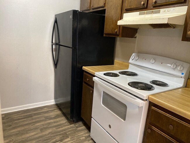 Photo - 282 Tinker Hill Cv Unidad D