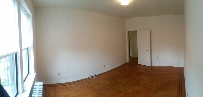 Photo - Windsor Apartments