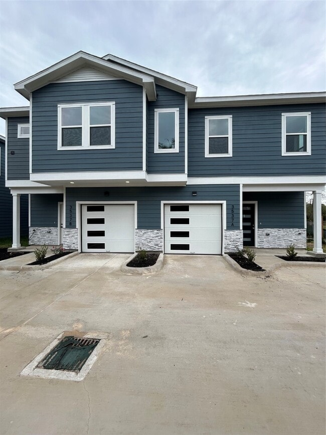 Building Photo - 3537 Alderfer St Unit A or B