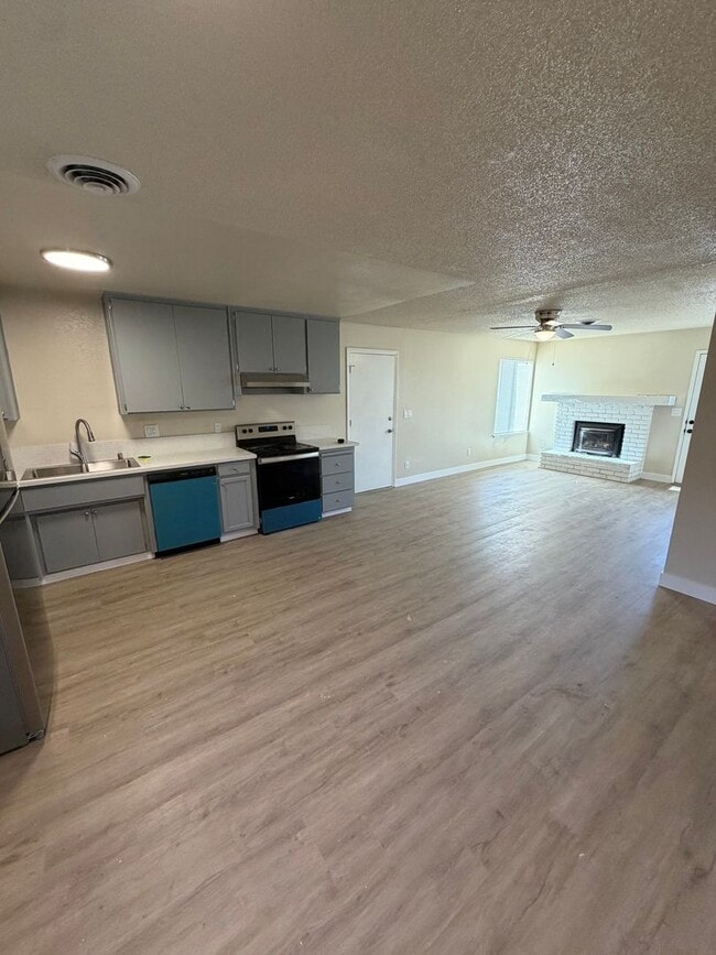 Photo - *NA114-Gill,Ravinderjit Unidad 1149