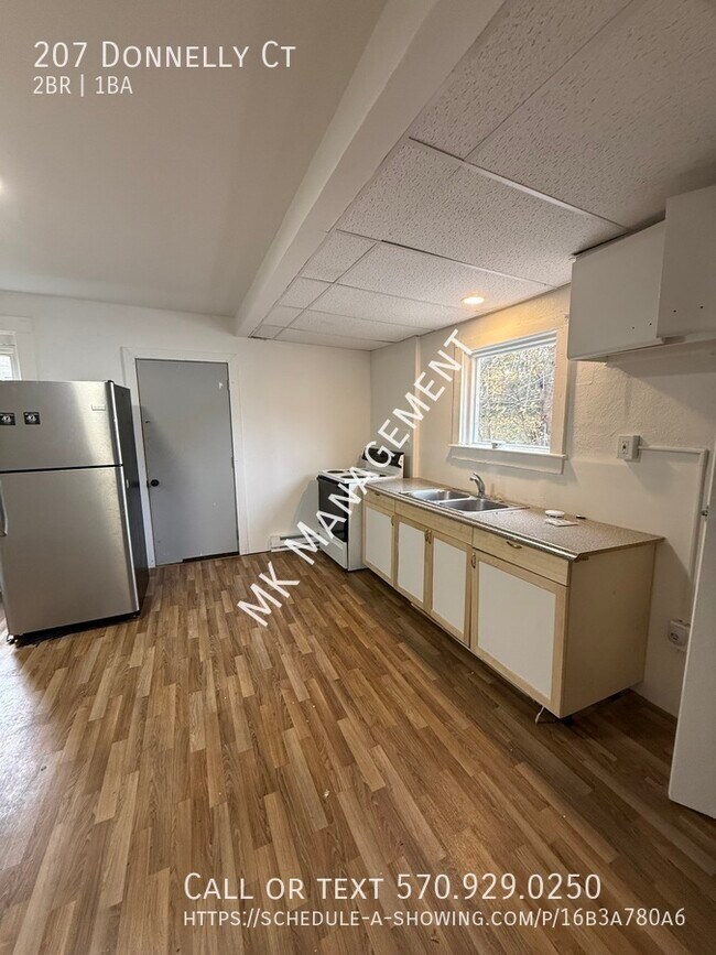 Photo - 207 Donnelly Ct