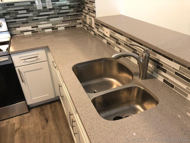 7808 Sonoma Springs Cir Unit 203