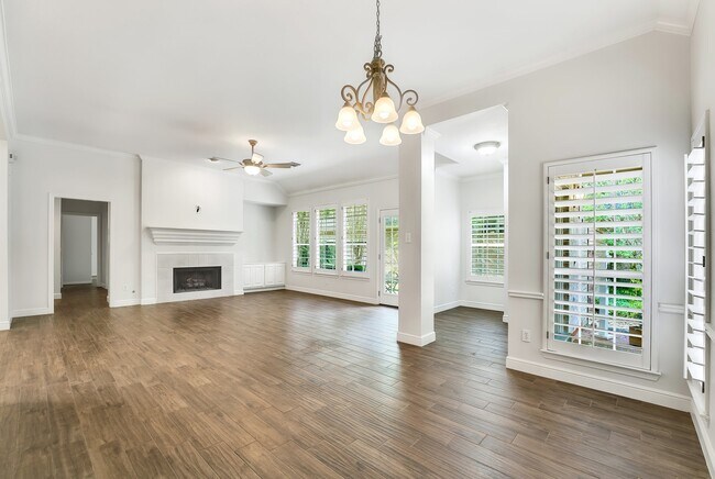 Photo - 30 Vista Cove Cir