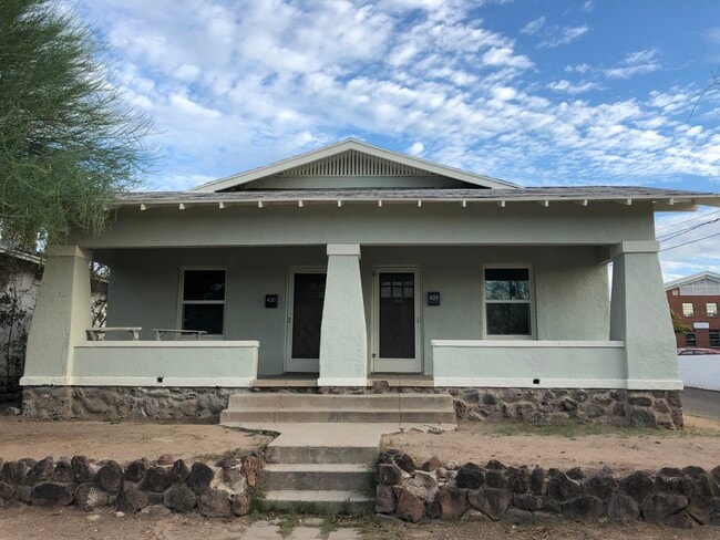 Photo - 426 E Helen St Unit E Helen St R side