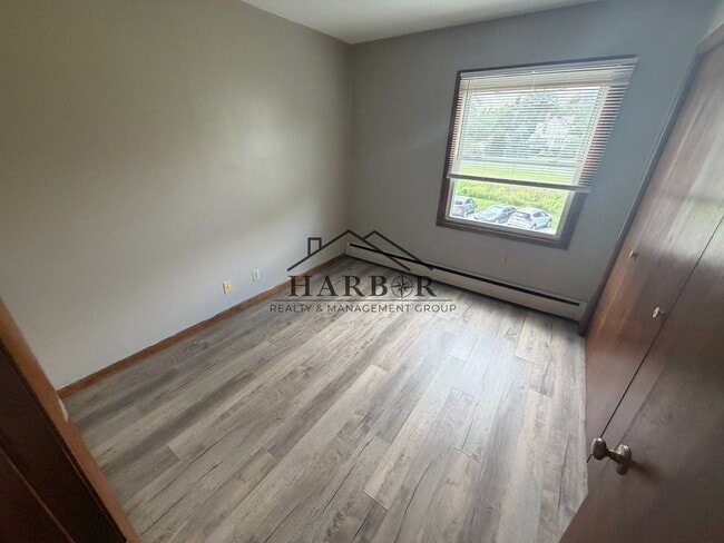 204 11th Ave NW Unit 204 - 901