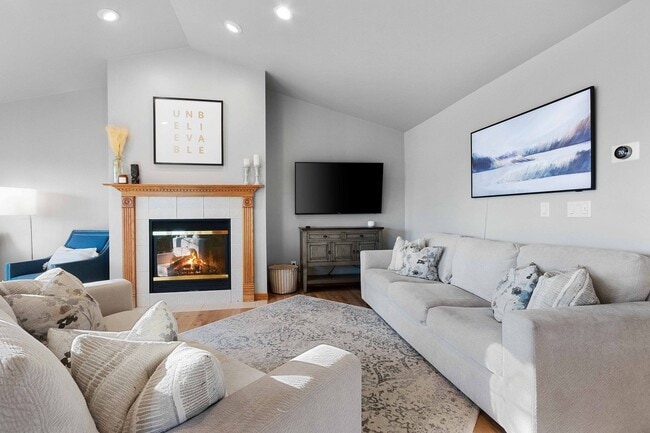 Photo - River Point Court Duplex Unit 2106