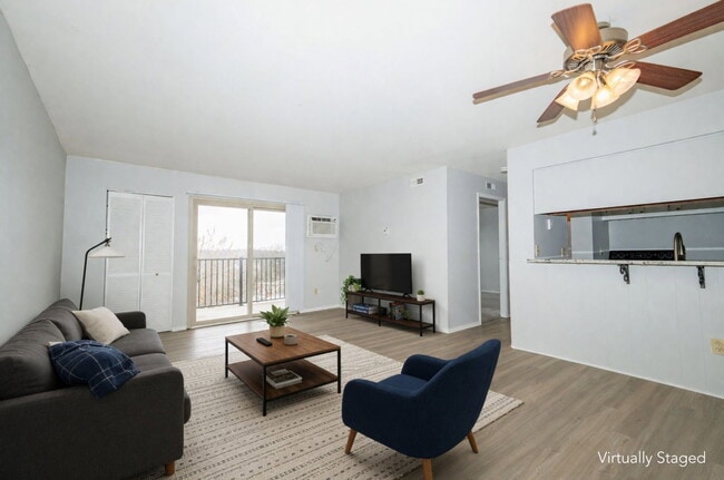 Building Photo - 2971 Deckebach Ave Unit Apt 63