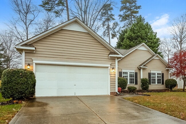 Photo - 6235 Red Clover Ln