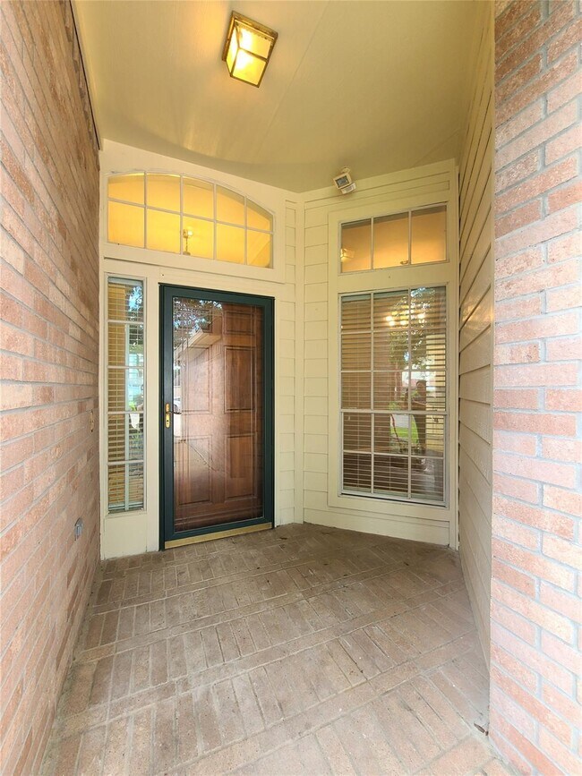 18818 Harbor Key Cir