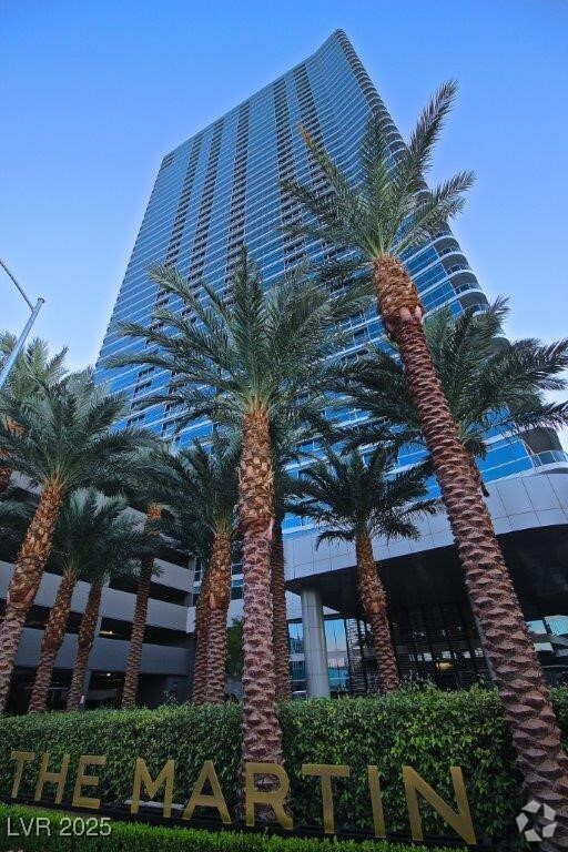 Building Photo - 4471 Dean Martin Dr Unit 3710 Rental
