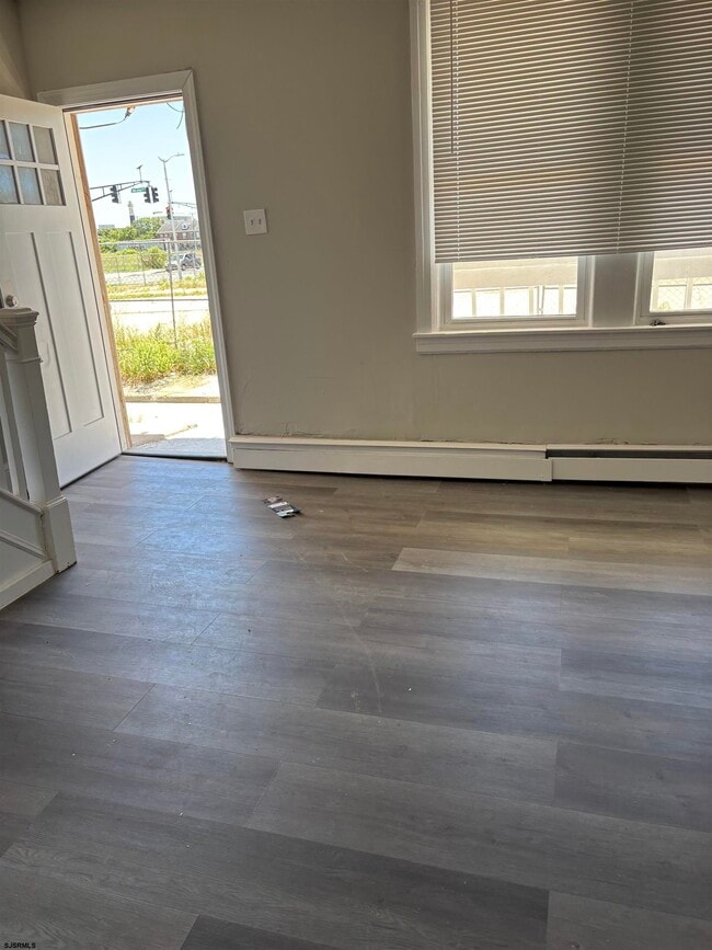 Photo - 711 Harris Pl