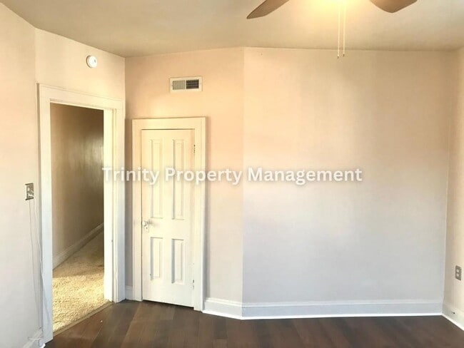 Photo - 1625 Hamill Ave