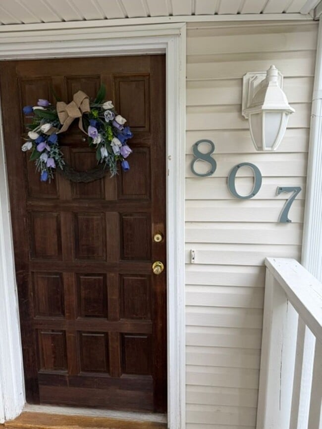 Photo - 807 Seawinds Ln