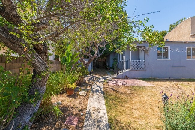 Photo - 1710 Marshallfield Ln