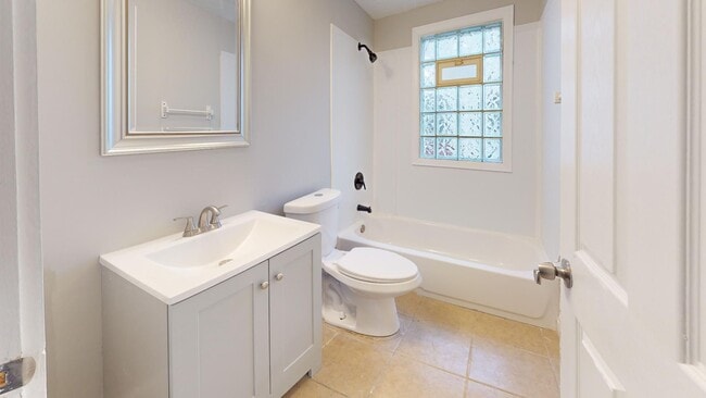 Photo - 3975 W.23rd Unidad DOWN