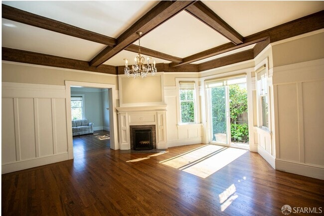 Photo - 2901 Scott St