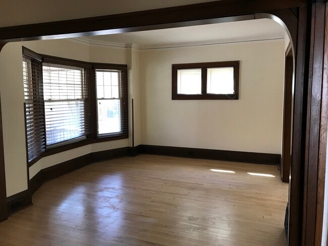 Building Photo - 2473 N Frederick Ave