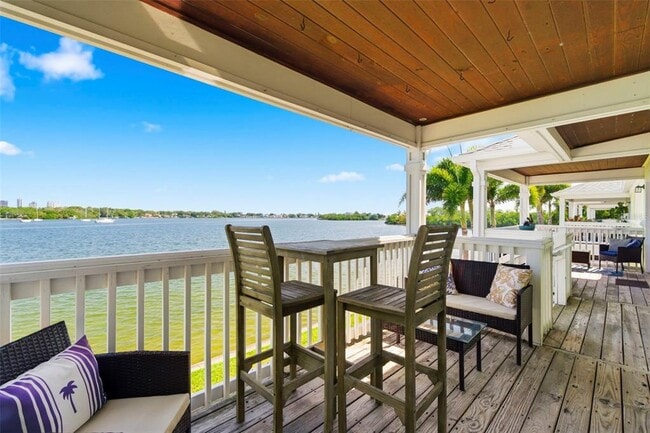 Building Photo - 201 Pompano Dr SE Unit C furnished