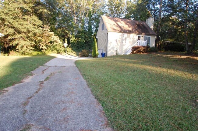 Photo - 5511 Burrus Ln