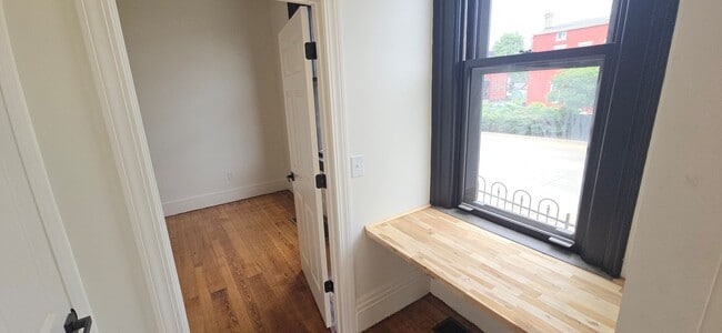 Photo - 1205 Lee St Unit 1