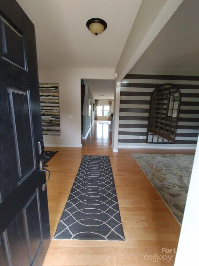 Photo - 105 E Neel Ranch Rd