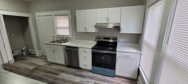 Photo - 809 E Lexington Ave