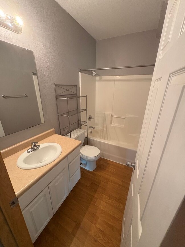Photo - 3 bedroom 2.5 bathroom single family home in Cedar Falls school district