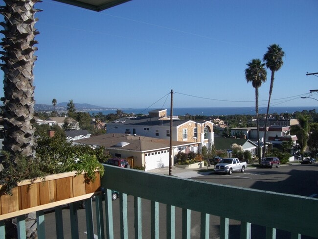 Photo - 33816 Castano Dr