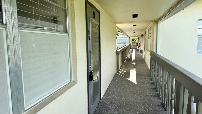 Photo - 21 Markham A