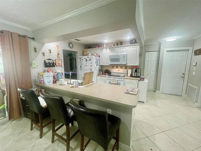 Photo - 9850 NW 25th Ct
