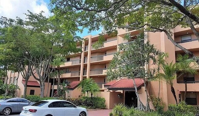 Building Photo - 450 Egret Cir Unit 9203 Rental