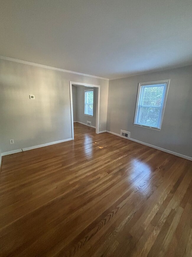 Photo - 2856 Fairhaven Ave