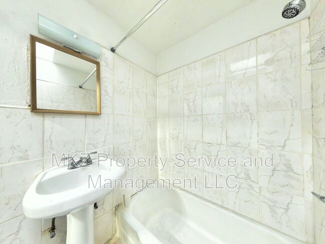 Photo - 253 Western Ave