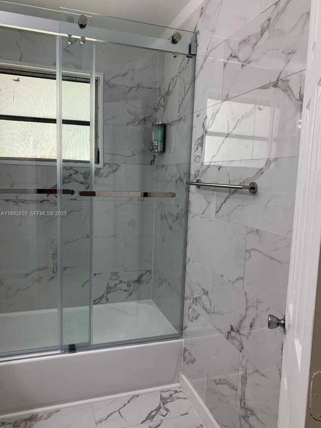 Photo - 545 Michigan Ave Unit 5