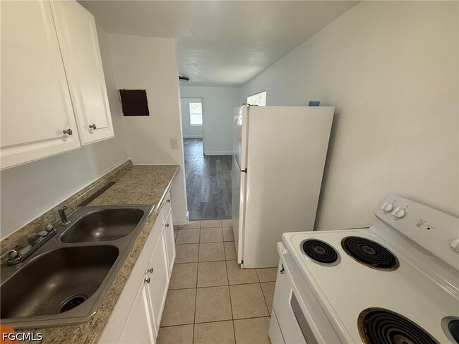Photo - 3049 2nd St