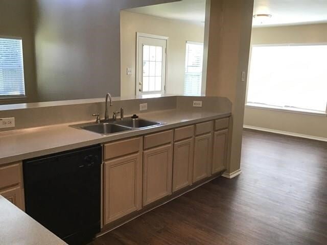 Photo - 4706 Buescher Ct